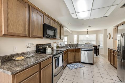 206 Tipperary Lane Floresville TX 78114