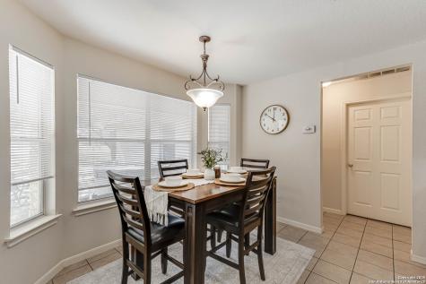 206 Tipperary Lane Floresville TX 78114