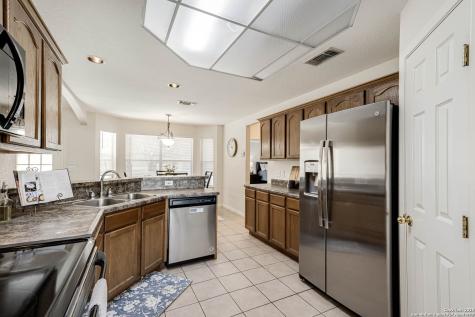 206 Tipperary Lane Floresville TX 78114