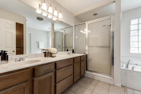 206 Tipperary Lane Floresville TX 78114