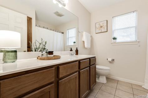 206 Tipperary Lane Floresville TX 78114