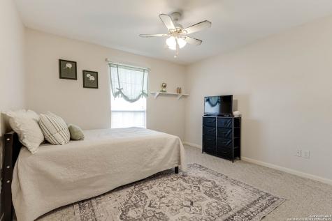 206 Tipperary Lane Floresville TX 78114