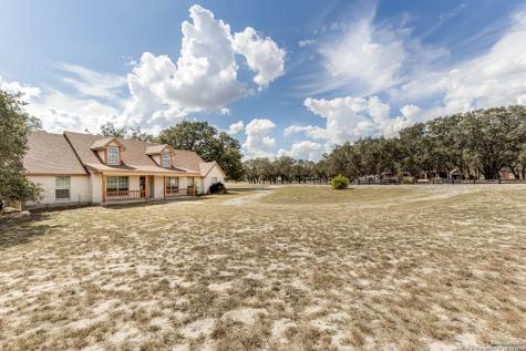 206 Tipperary Lane Floresville TX 78114