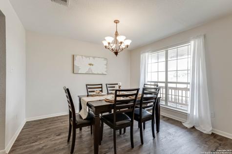 206 Tipperary Lane Floresville TX 78114