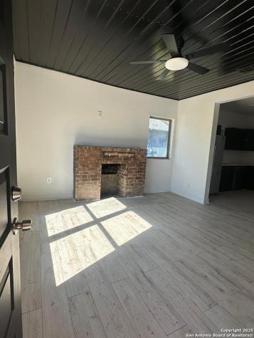 1431 Crockett San Antonio TX 78202