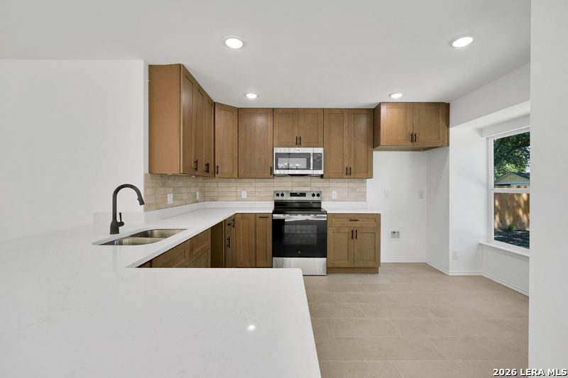 7530 Oriental Trail San Antonio TX 78244