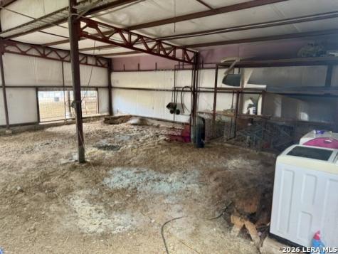 81 Stevens Road Somerset TX 78069