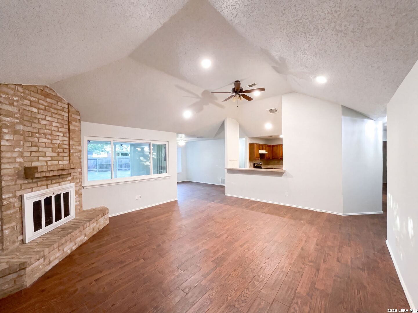 9511 Elm Glen San Antonio TX 78250