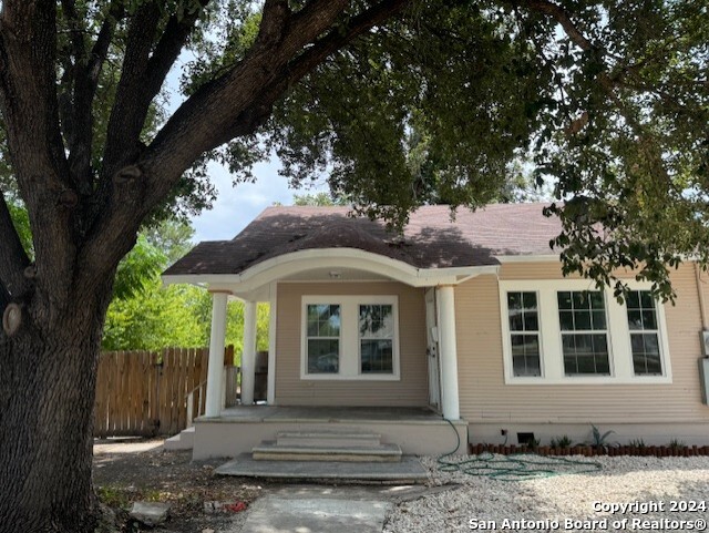 1634 W Craig Place San Antonio TX 78201