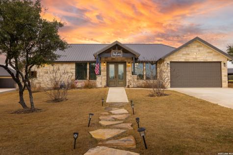 1644 Mountain Valley Concan TX 78838