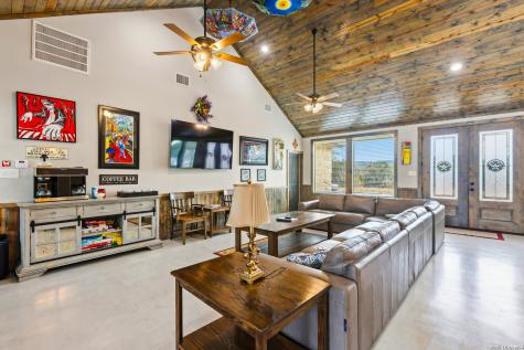 1644 Mountain Valley Concan TX 78838