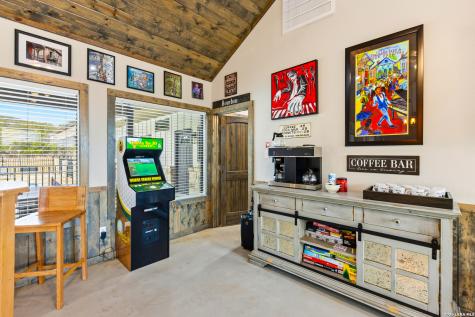 1644 Mountain Valley Concan TX 78838
