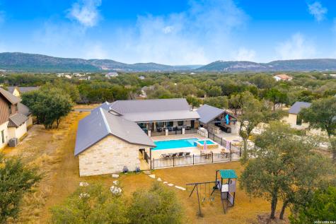 1644 Mountain Valley Concan TX 78838