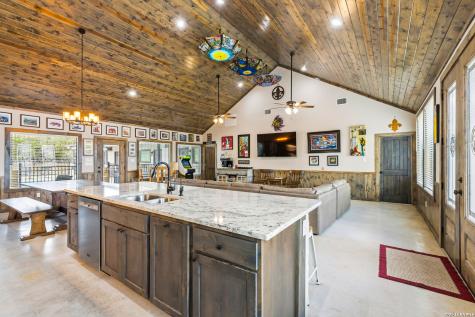 1644 Mountain Valley Concan TX 78838