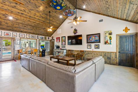 1644 Mountain Valley Concan TX 78838