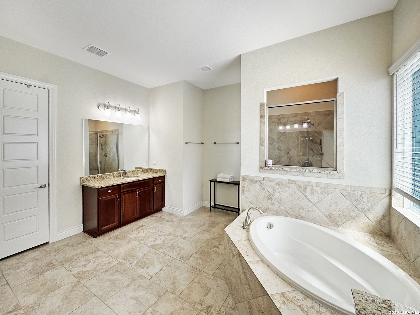 25729 Comanche Creek San Antonio TX 78261