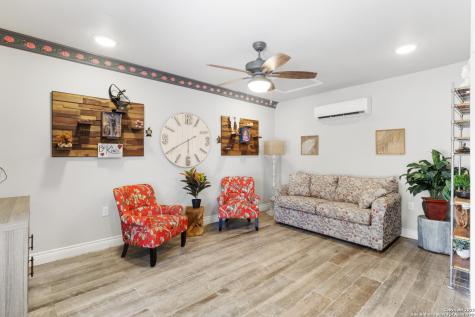 510 Twohig San Antonio TX 78220