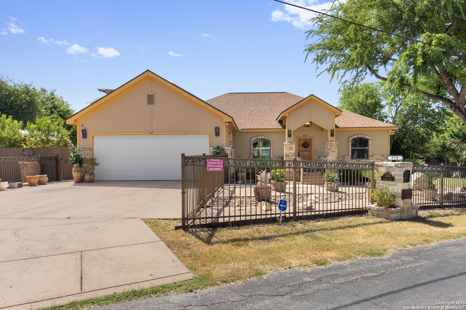 510 Twohig San Antonio TX 78220