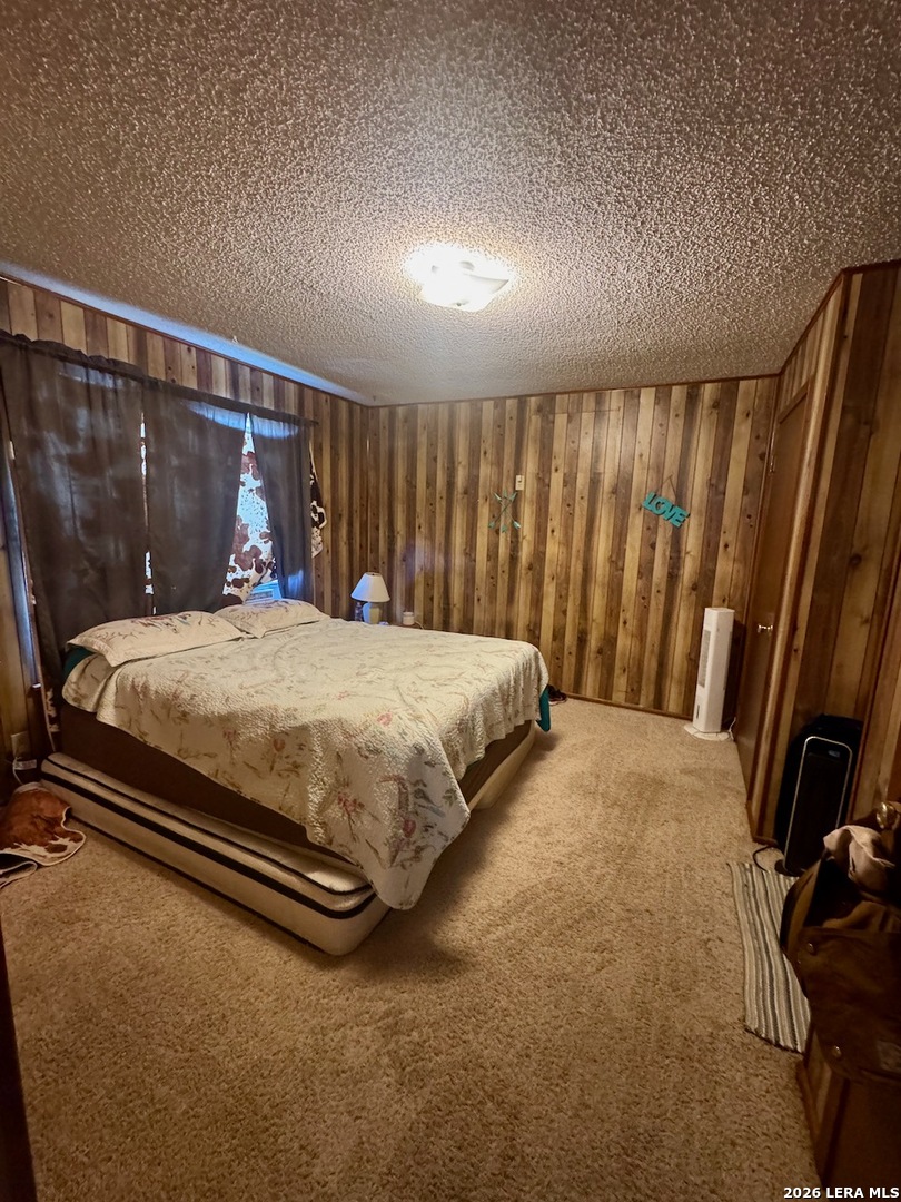 980 County Road 443 Hondo TX 78861