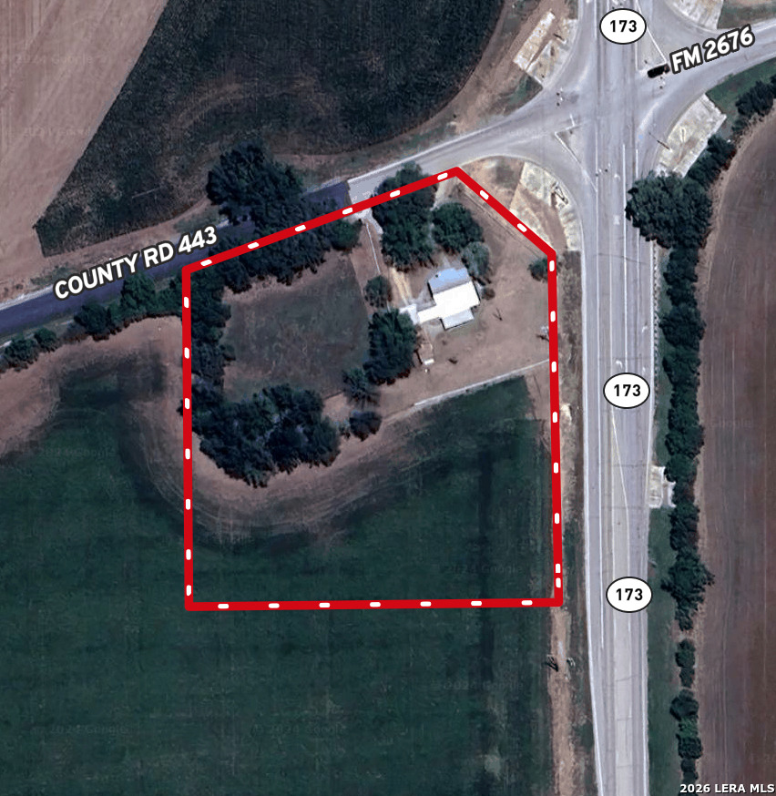 980 County Road 443 Hondo TX 78861