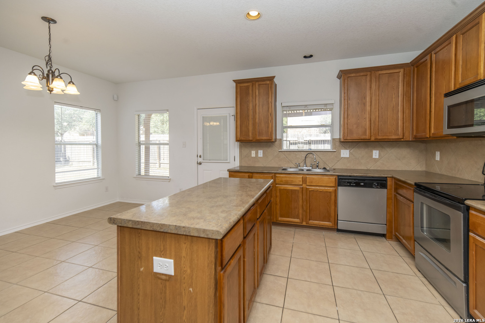 11107 Verbena Path Helotes TX 78023