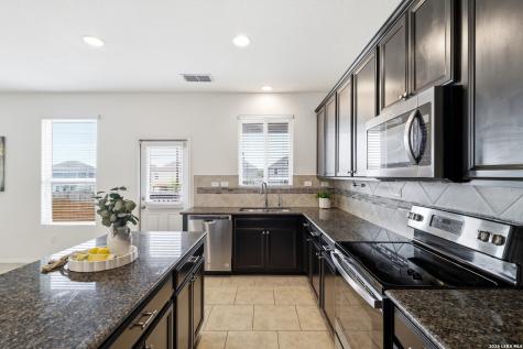 10523 Noble Canyon San Antonio TX 78254