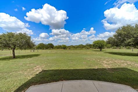 788 County Road 140 Floresville TX 78114