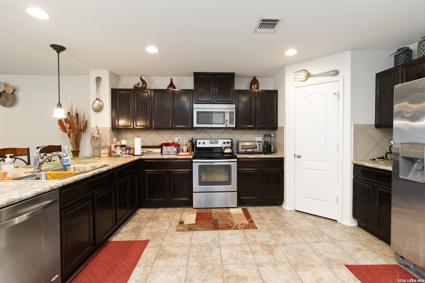 166 Granite Mist Universal City TX 78148