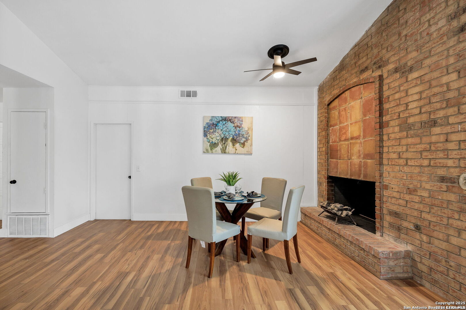 7637 Antique Oak Street Live Oak TX 78233
