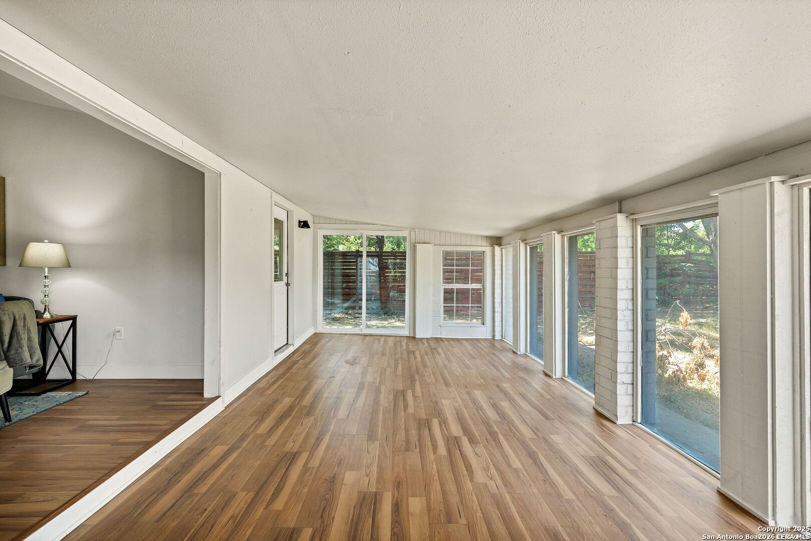 7637 Antique Oak Street Live Oak TX 78233
