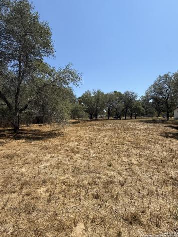 22815 Grand Spring Elmendorf TX 78112