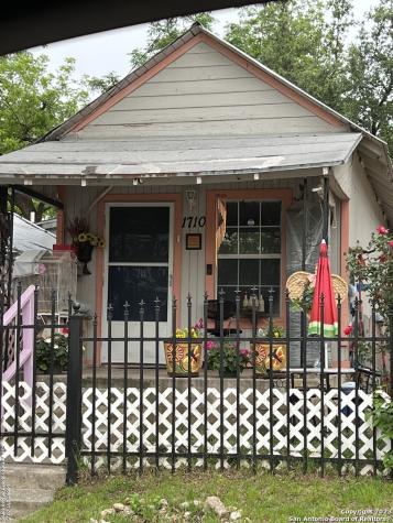 1710 Perez Street San Antonio TX 78207