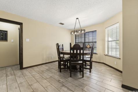 126 Woodland Drive Pleasanton TX 78064