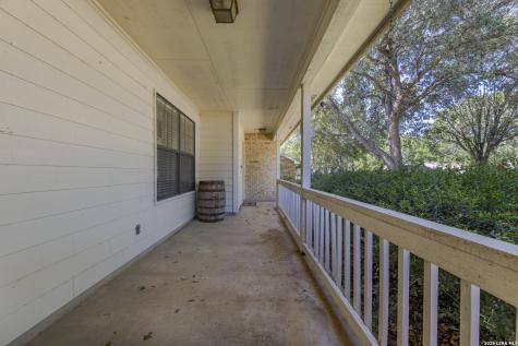 126 Woodland Drive Pleasanton TX 78064