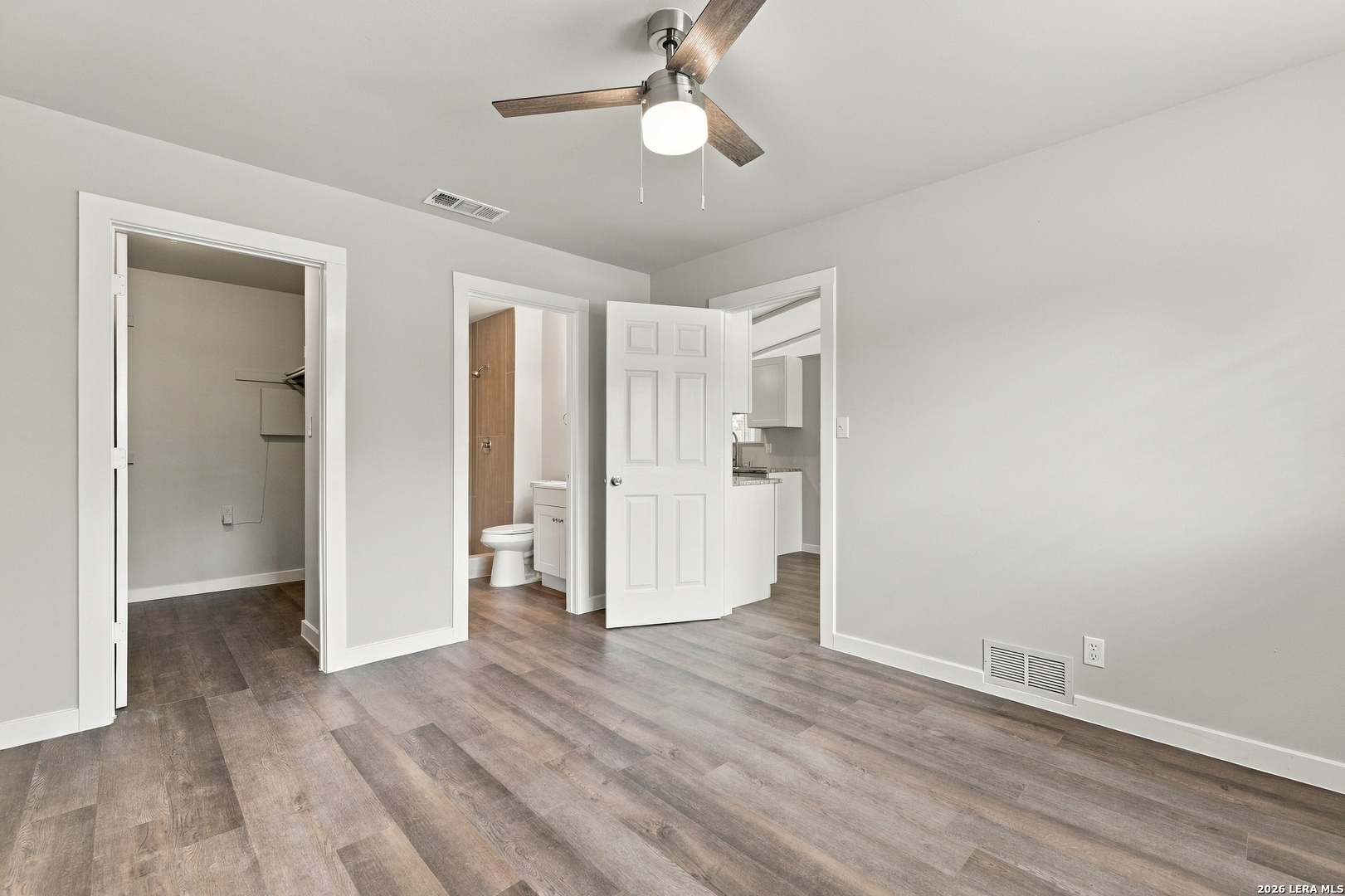 106 Woodview Drive Live Oak TX 78233