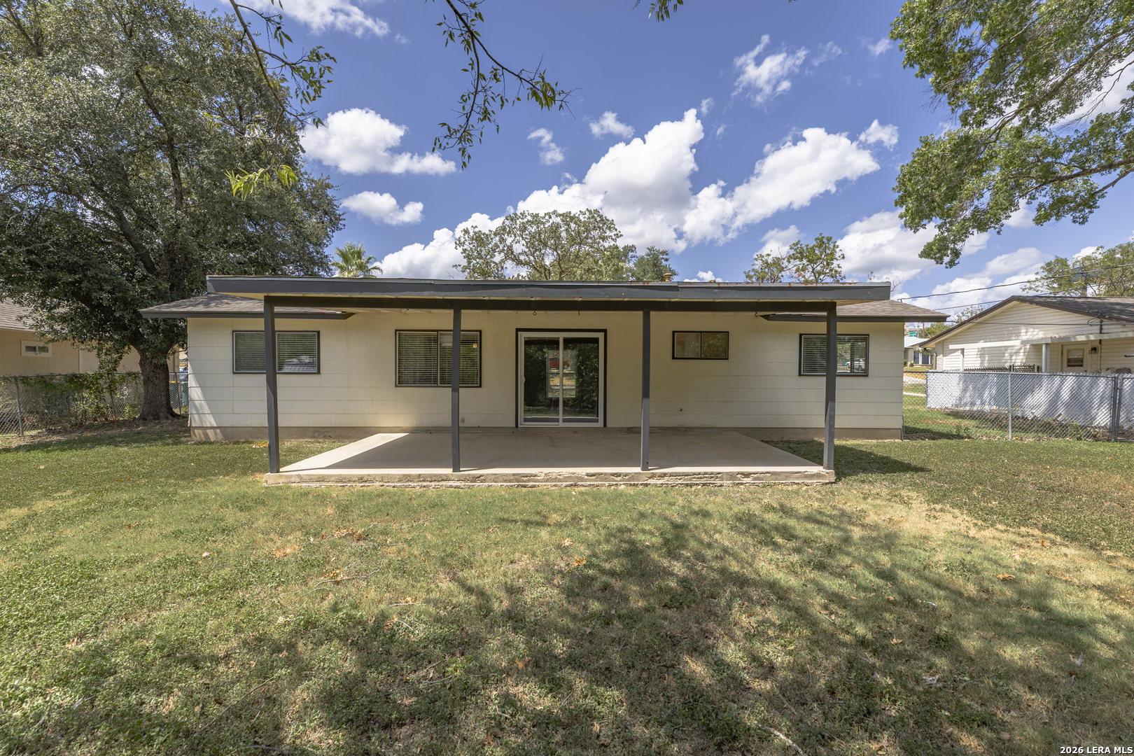 106 Woodview Drive Live Oak TX 78233