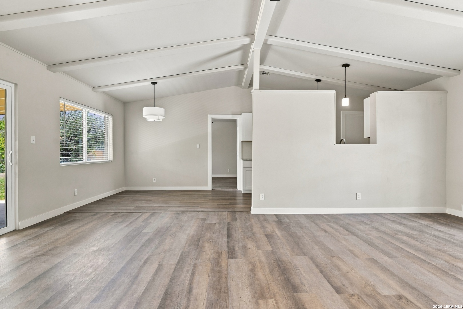 106 Woodview Drive Live Oak TX 78233