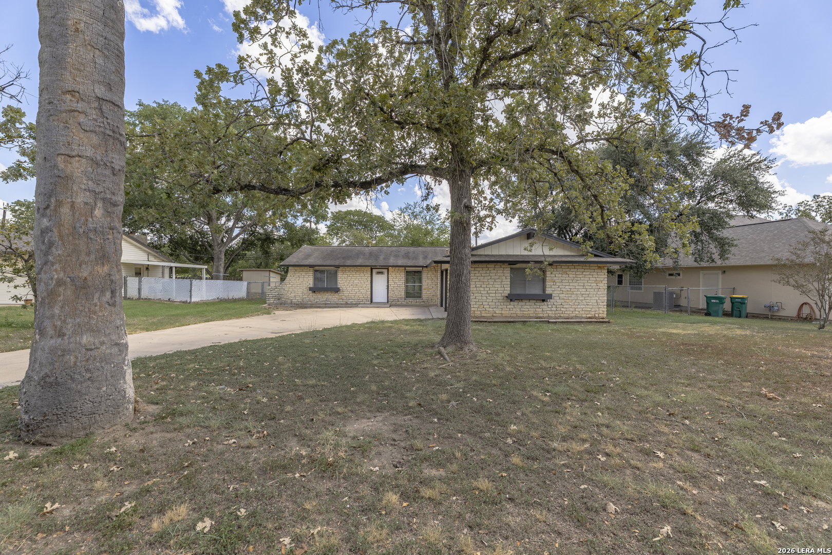 106 Woodview Drive Live Oak TX 78233