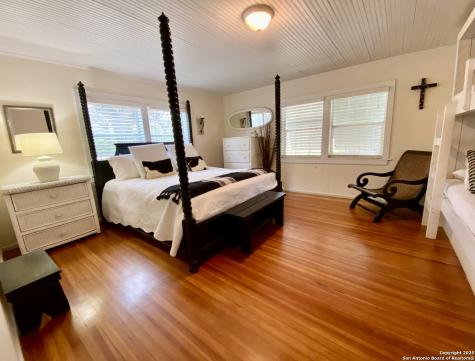 512 County Road 348 Concan TX 78838