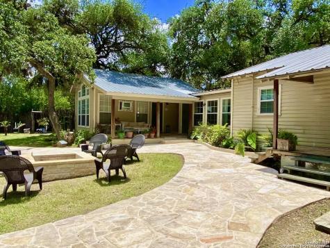 512 County Road 348 Concan TX 78838
