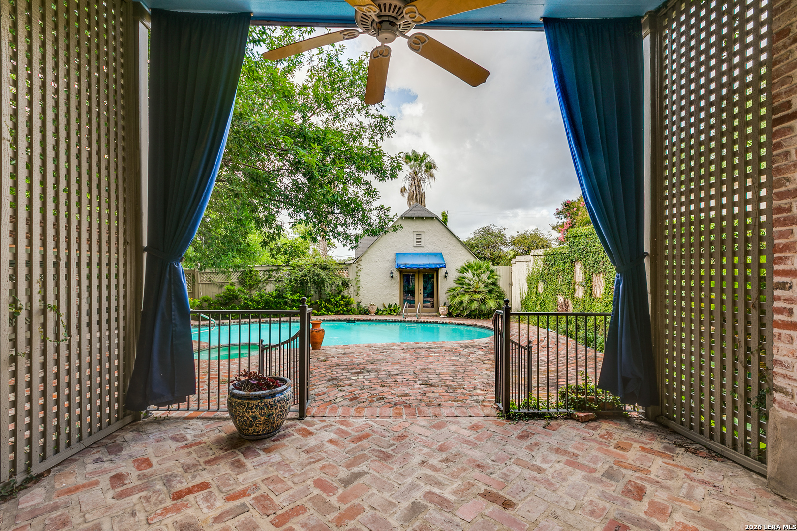 214 Terrell Road Terrell Hills TX 78209