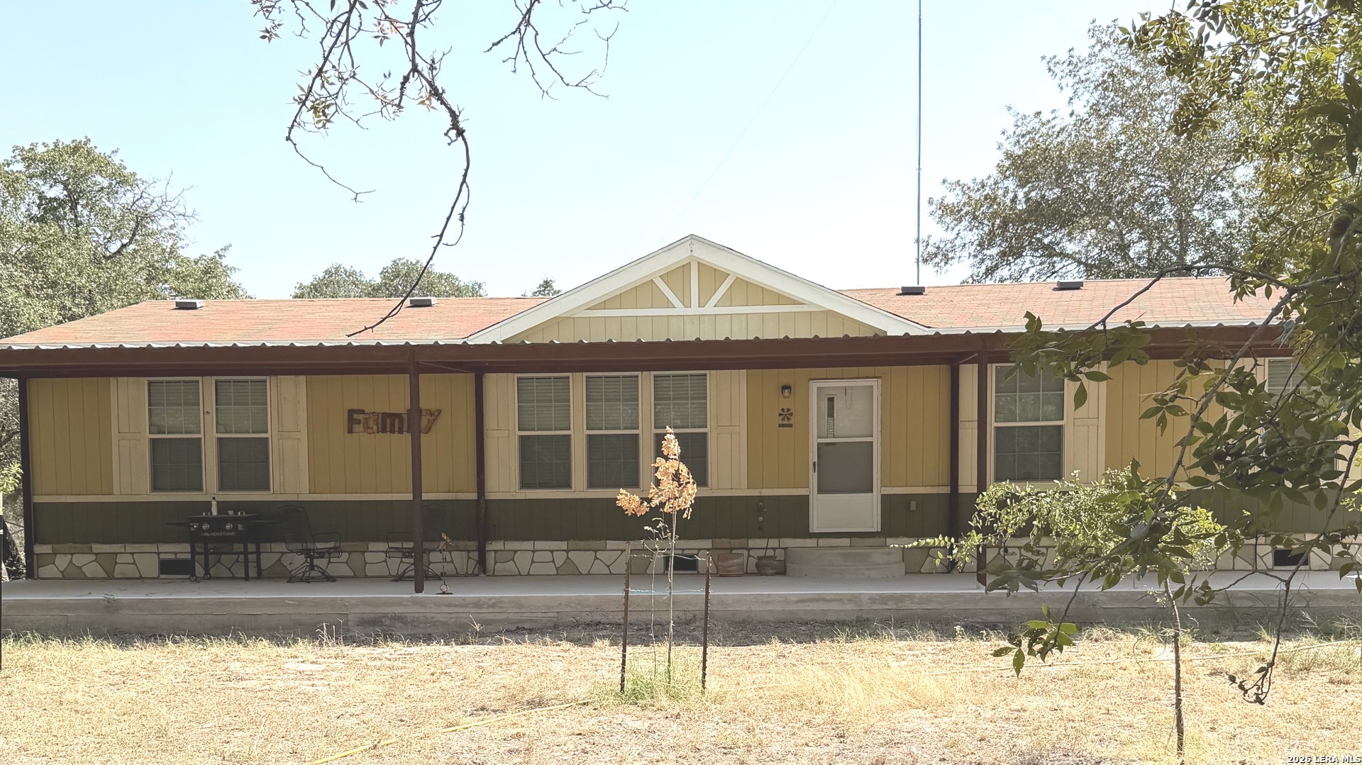 278 County Road 6767 Natalia TX 78059
