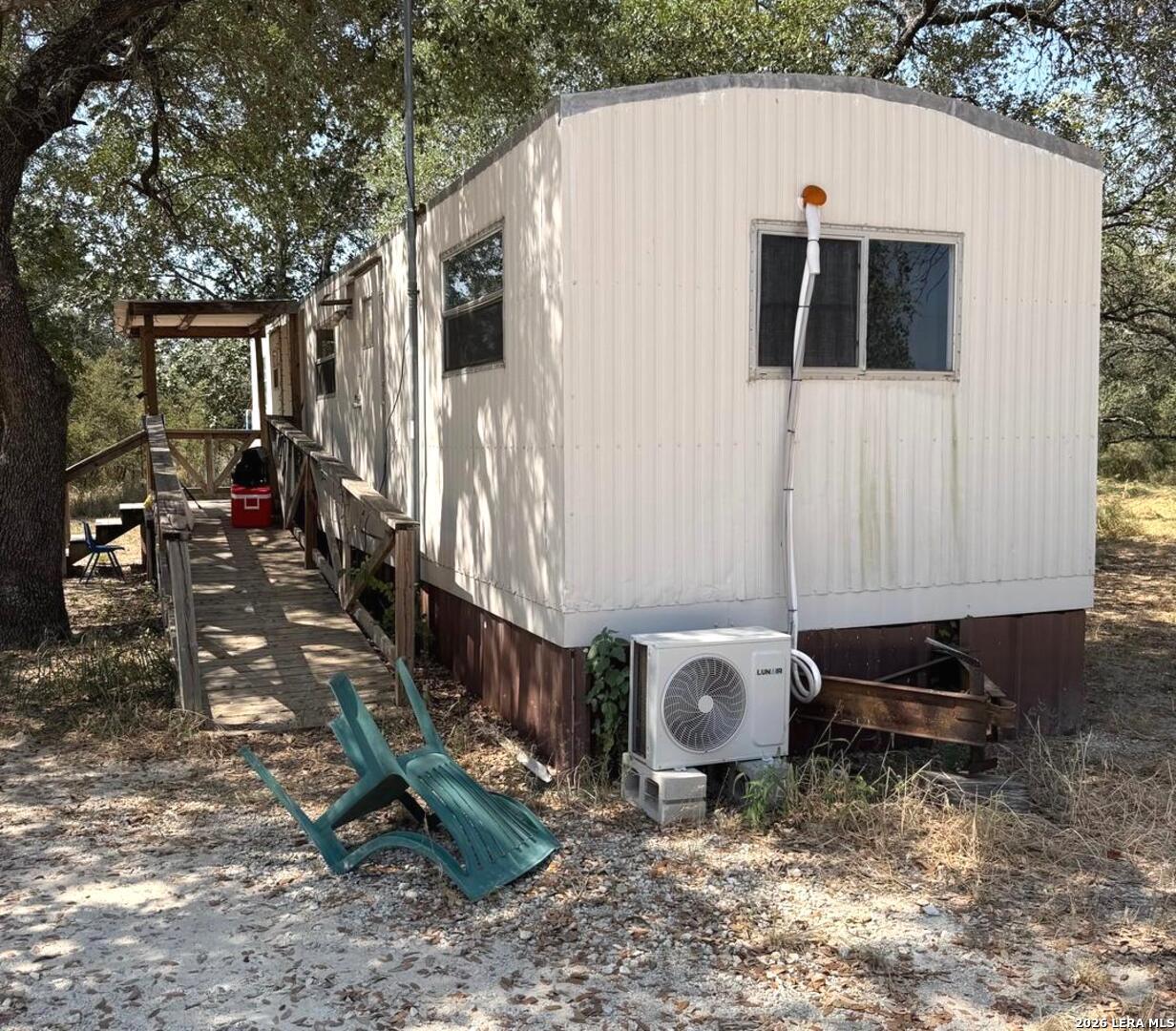 278 County Road 6767 Natalia TX 78059