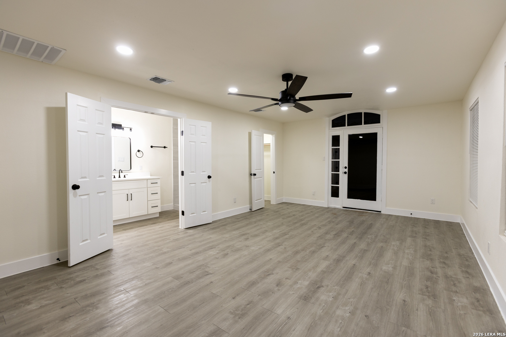 535 Austin Street Pleasanton TX 78064
