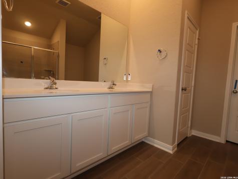 121 Greeley Drive Floresville TX 78114