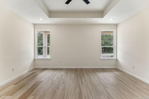 6471 Hollyhock Road San Antonio TX 78240