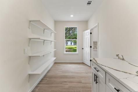 6471 Hollyhock Road San Antonio TX 78240