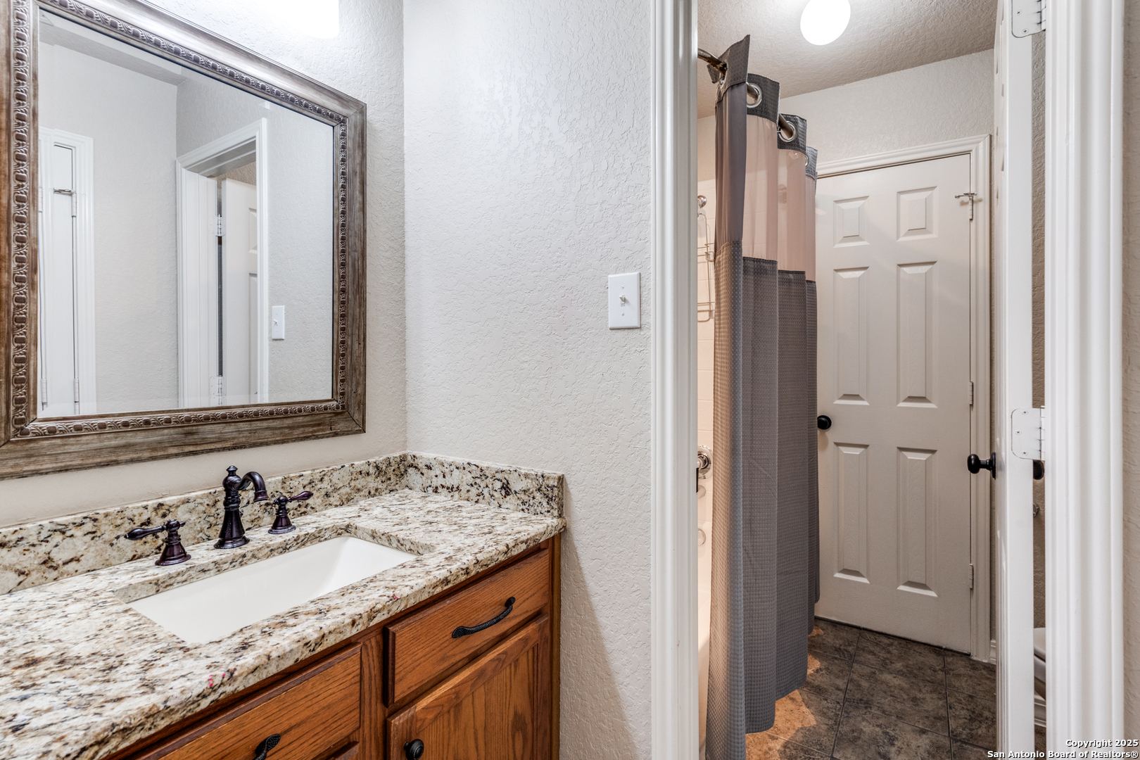 3327 Monarch San Antonio TX 78259
