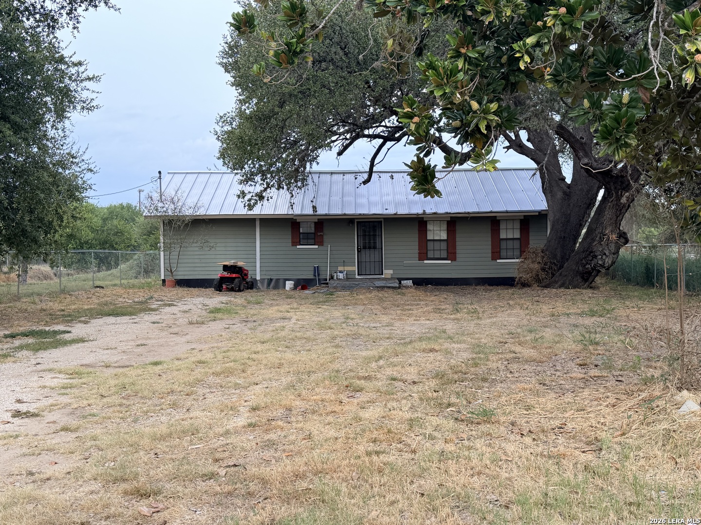 1008 N Main Street Pleasanton TX 78064