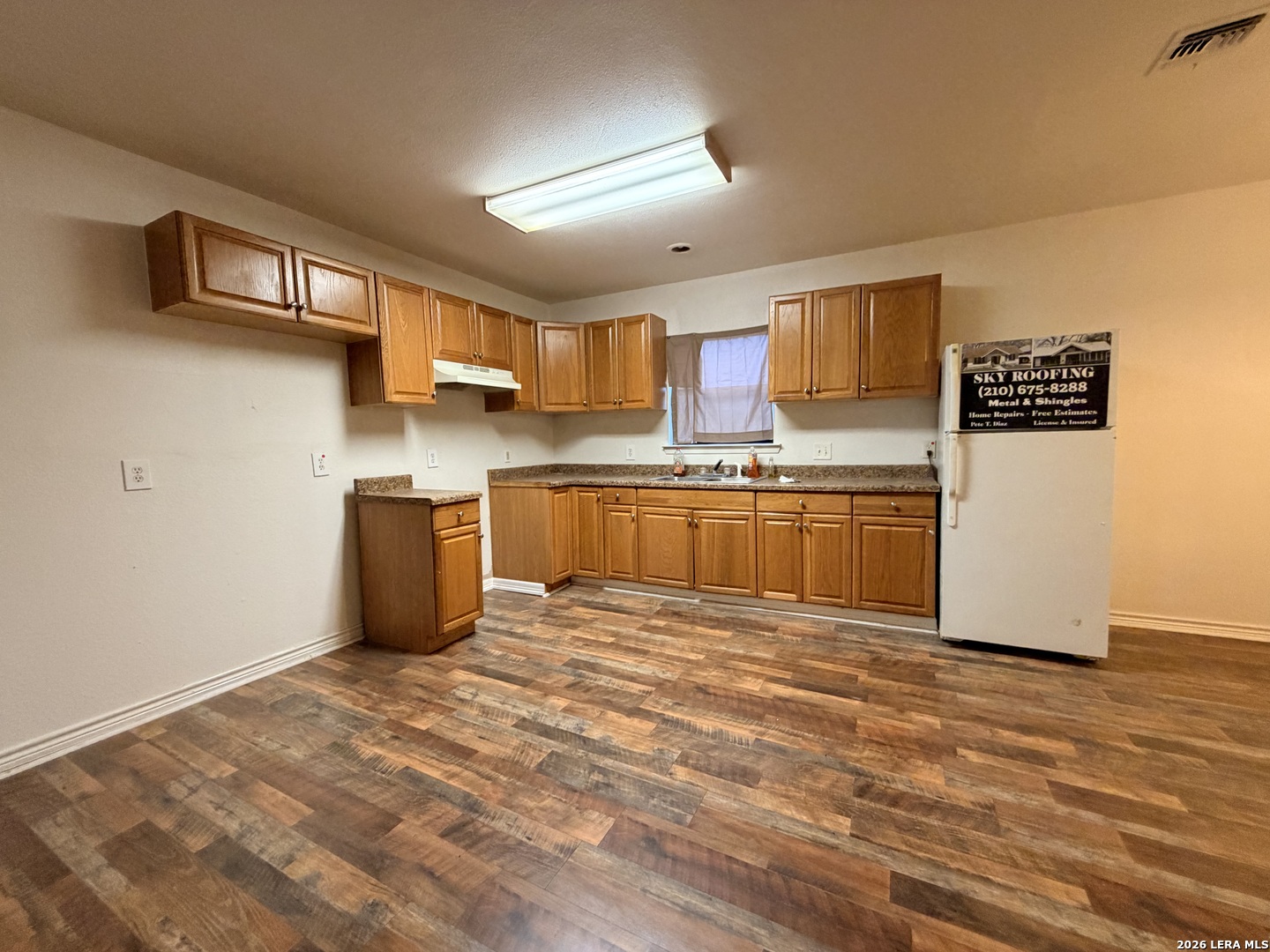 1008 N Main Street Pleasanton TX 78064